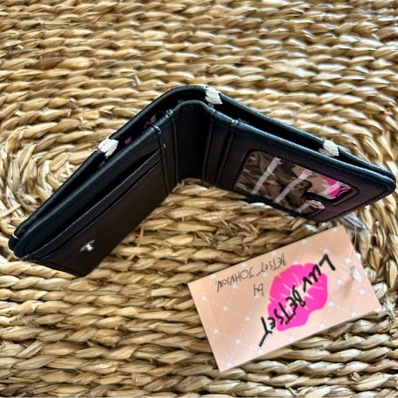 Betsey Johnson Wallet Luv Betsey Quilted Heart - Picture 6 of 8